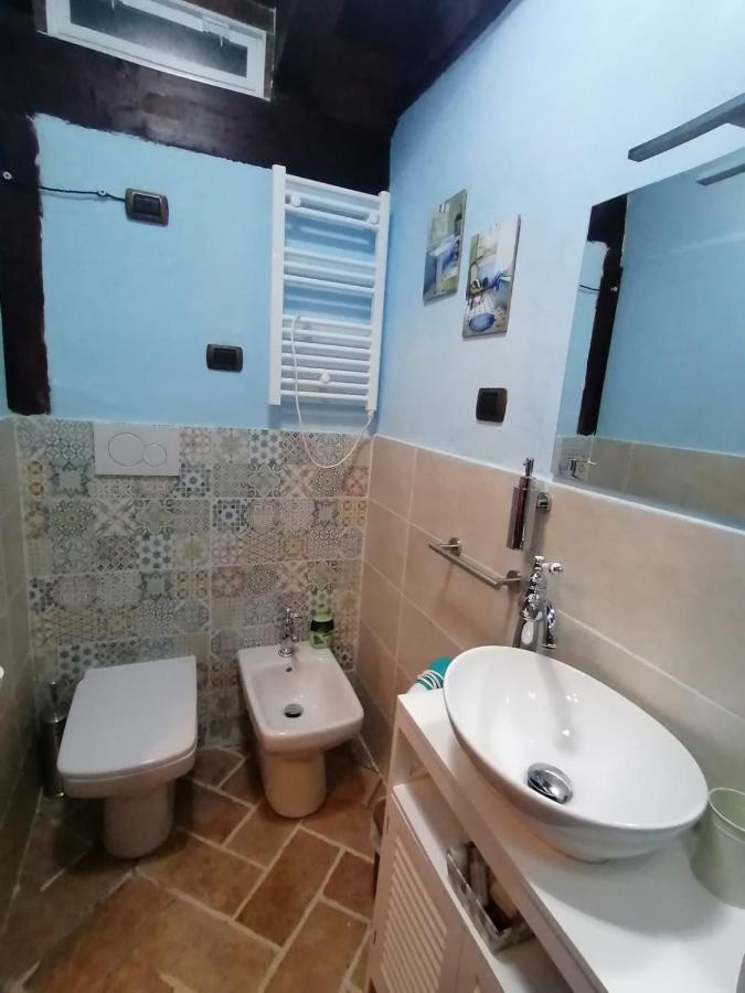 カメリーノ Il Castagneto Bed & Breakfast エクステリア 写真