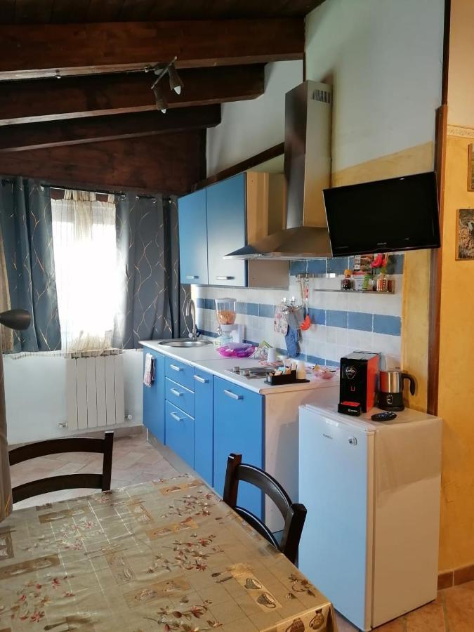 カメリーノ Il Castagneto Bed & Breakfast エクステリア 写真